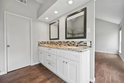 Double-vanity bathroom